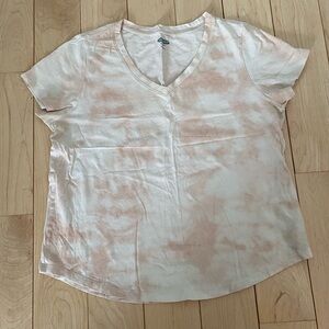 Old Navy Women's V-Neck Tie Dye T-shirt Size Small